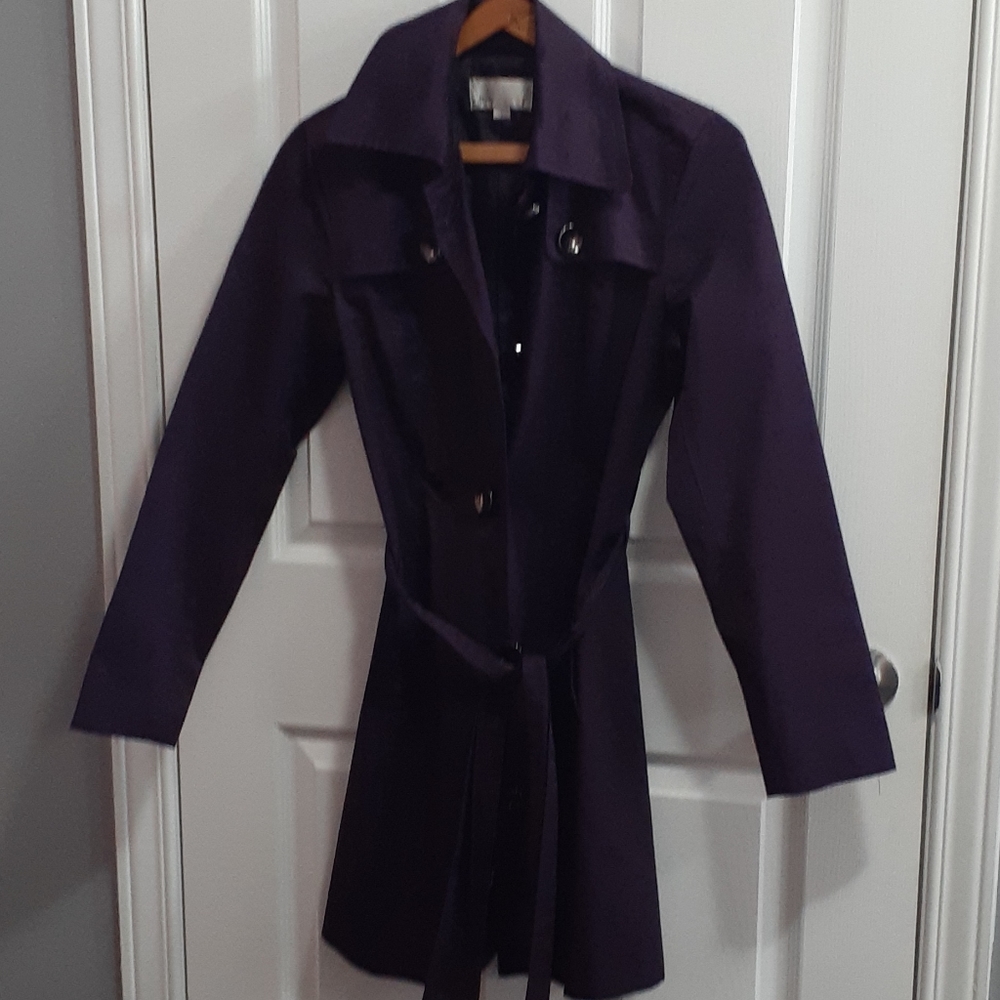 Coat - Picture 4 of 4